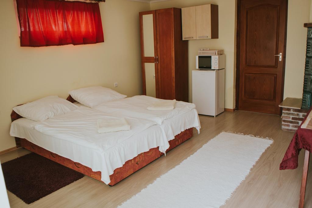 Szep Kert Vendeghaz Hotel เซคซาร์ด ภายนอก รูปภาพ